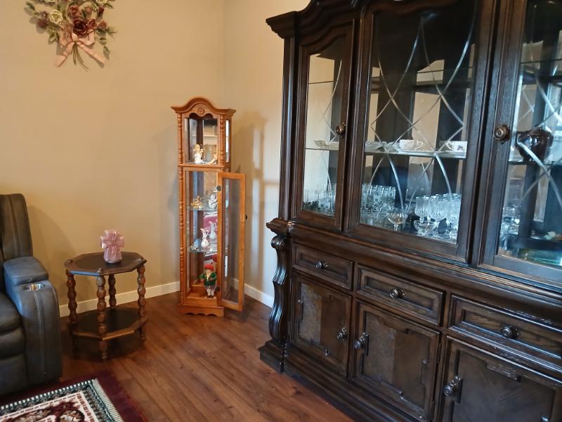 Sale Photo Thumbnail #3