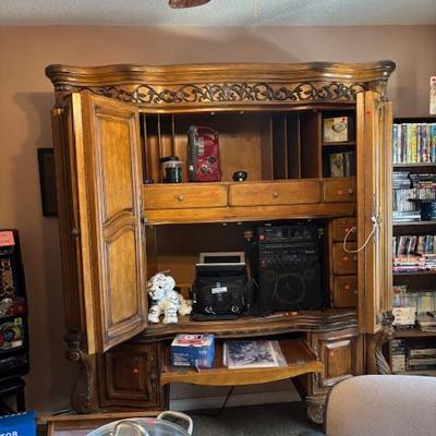 Sale Photo Thumbnail #3: Desk