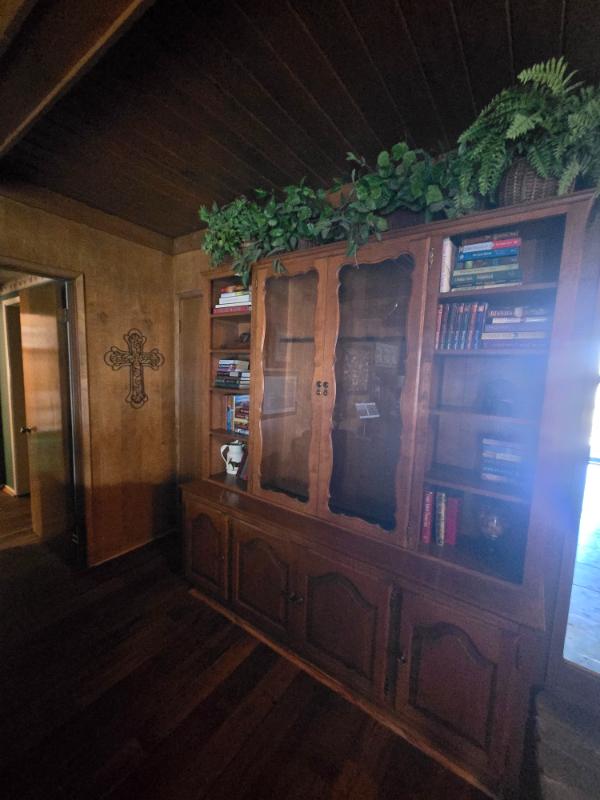 Sale Photo Thumbnail #3