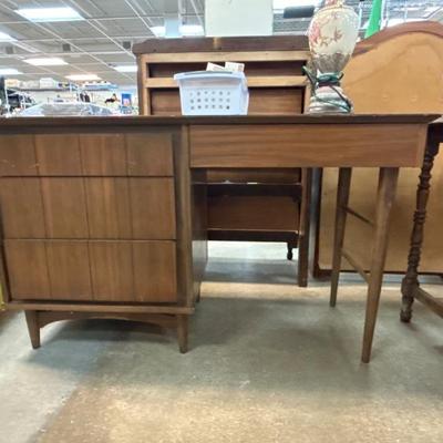 Sale Photo Thumbnail #368