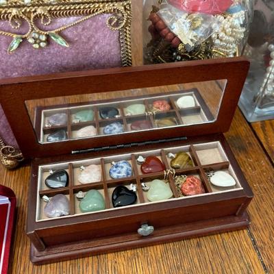 Sale Photo Thumbnail #176