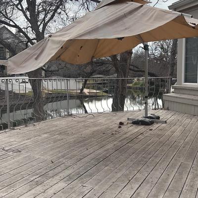 BP316 Cantilever Patio Umbrella 