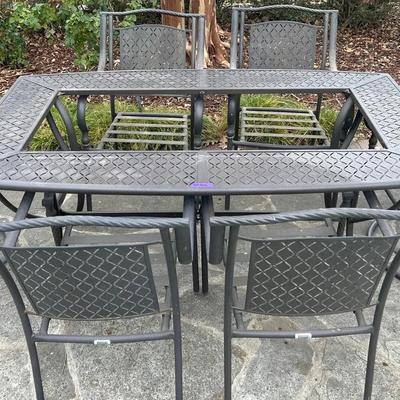 BP308 Martha Stewart Outdoor Table Set