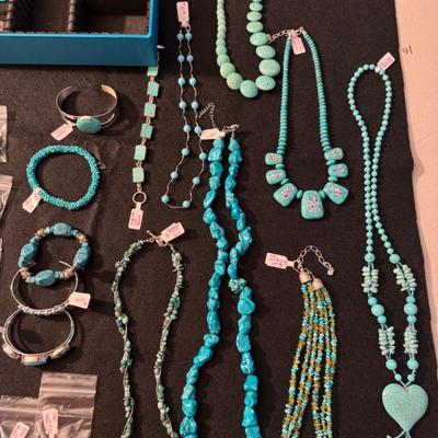 Sale Photo Thumbnail #2