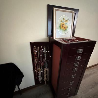 Sale Photo Thumbnail #42