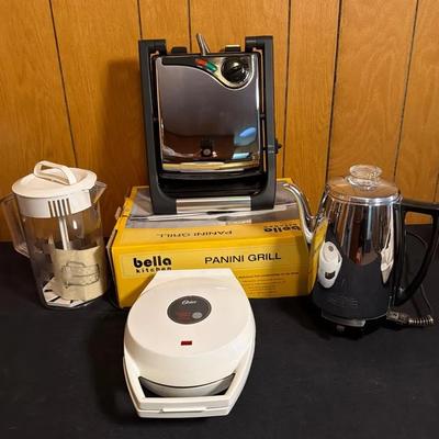 Brand New Bella Kitchen Panini Grill, Pampered Chef Juicer, Oster Waffle, Electric Coffee Percolator
