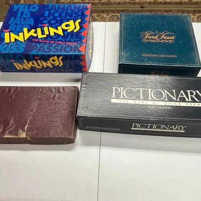 Vintage Board Games Lot Of 4 (Trivial Pursuit)