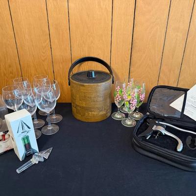 Wine Enthusiasts Lot!!