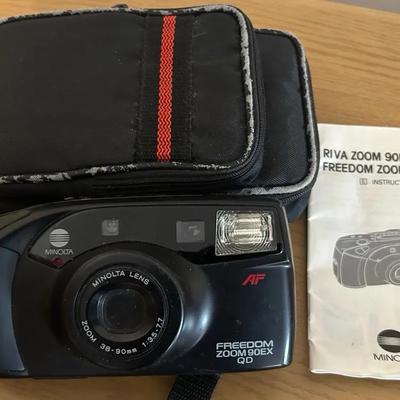 Vintage Minolta Freedom Zoom 90EX QD 35mm w/Case