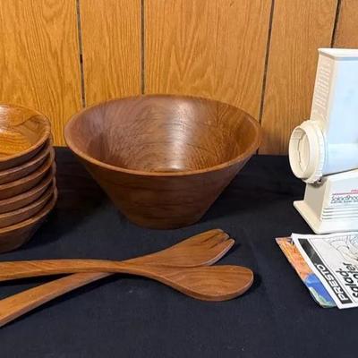 Vintage Burl Walnut Salad Bowl Set & Presto Salad Shooter
