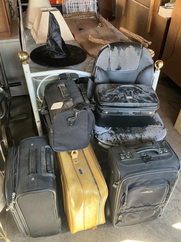 Sale Photo Thumbnail #209