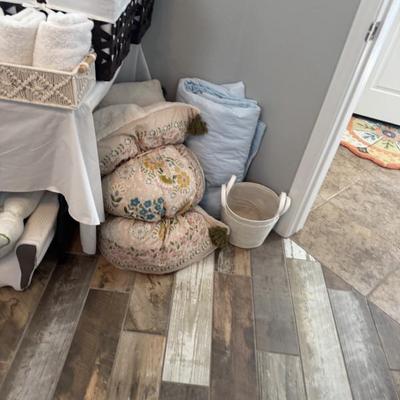 Sale Photo Thumbnail #84