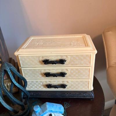 Sale Photo Thumbnail #528