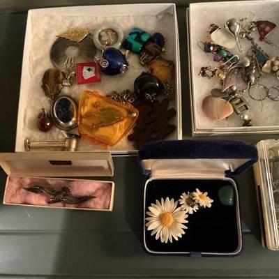 Sale Photo Thumbnail #36