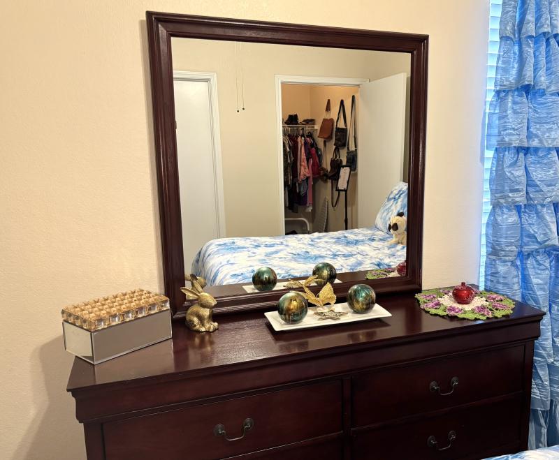 Sale Photo Thumbnail #6