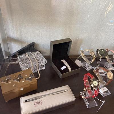 Sale Photo Thumbnail #115