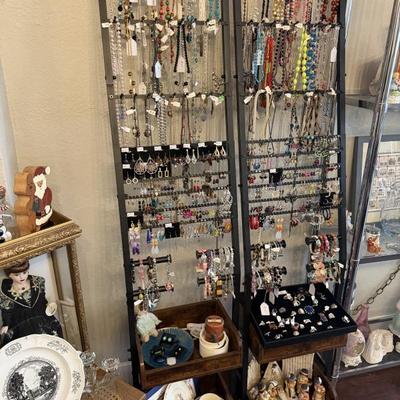 Sale Photo Thumbnail #15