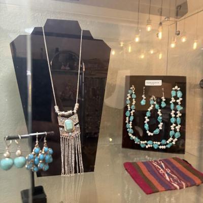 Sale Photo Thumbnail #84