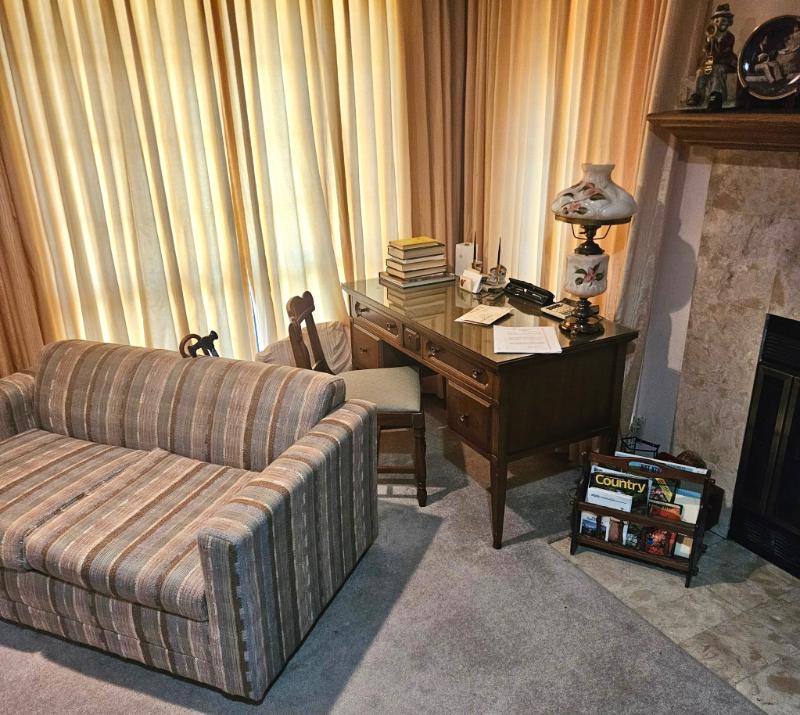 Sale Photo Thumbnail #4