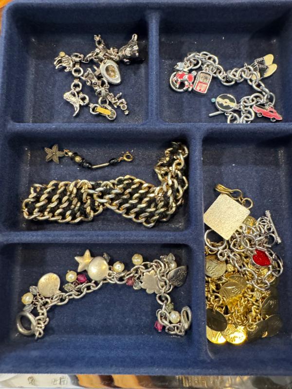 Sale Photo Thumbnail #12