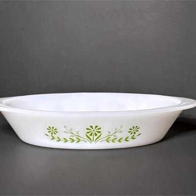1960's Glasbake Green Daisy Casserole.jpg