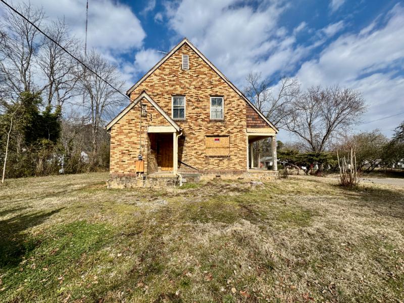 Sale Photo Thumbnail #9