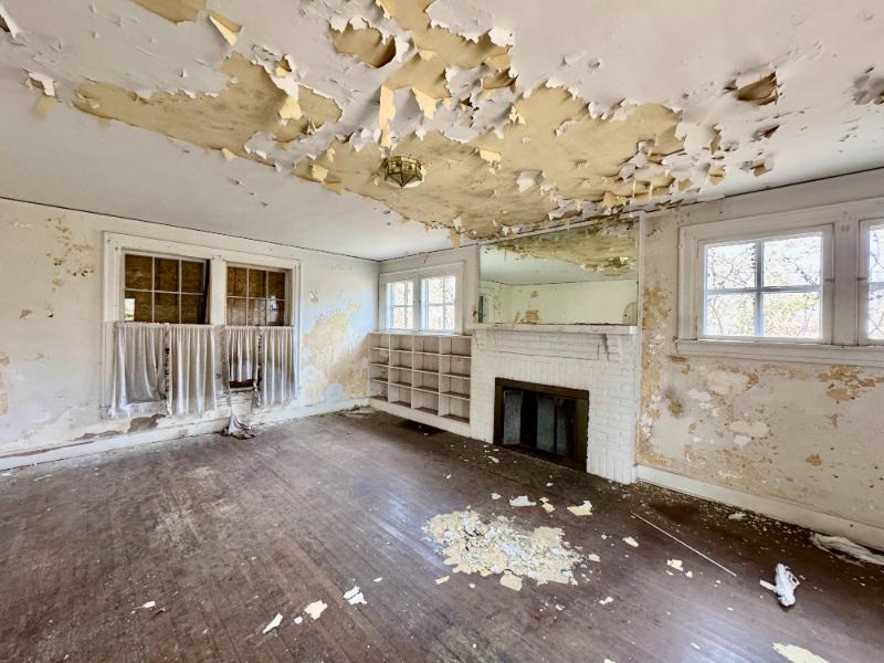 Sale Photo Thumbnail #13