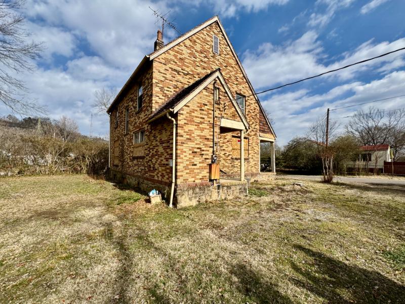 Sale Photo Thumbnail #8