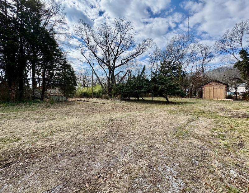 Sale Photo Thumbnail #11