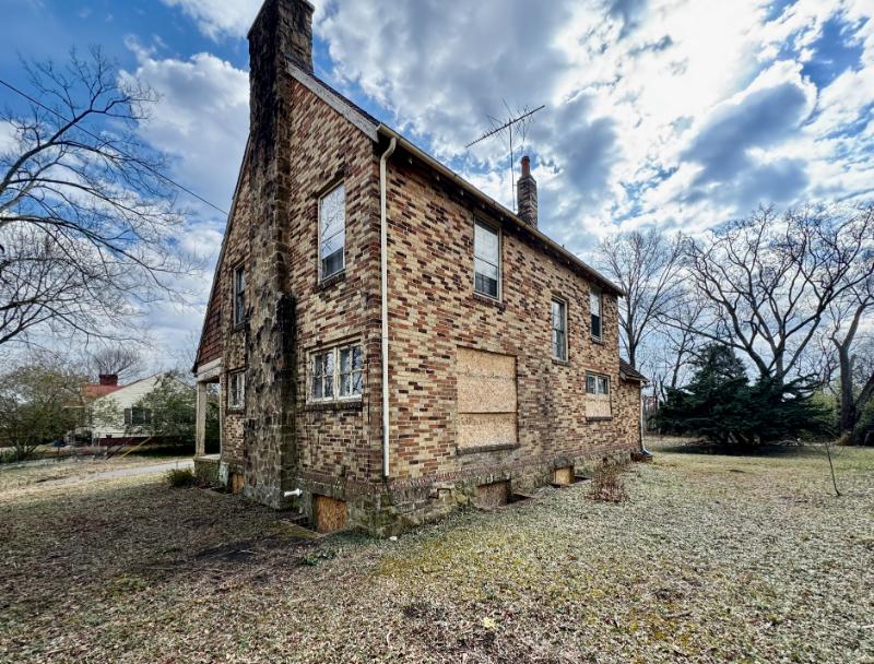 Sale Photo Thumbnail #5