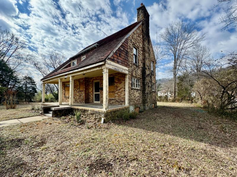 Sale Photo Thumbnail #4