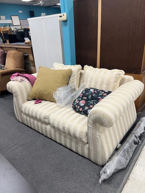 Sale Photo Thumbnail #62