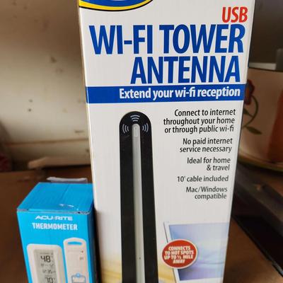 NEW Ideaworks Wifi Tower Antenna, NEW Accurite Thermometer 