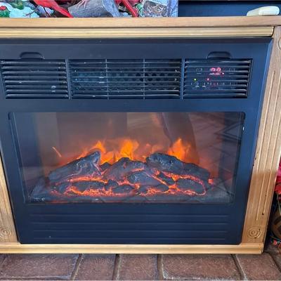 Electric Fireplace Insert w/ Light Oak Mantel - Works! Includes Remotes