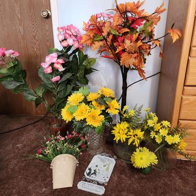 Beautiful Faux Flower Decor - PottedLight Up Maple Sunflowers Pot, Hanging Pot, Hydrangea Pot, Color