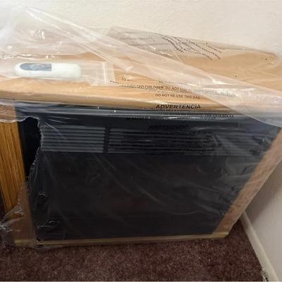 Electric Infrared Fireplace Insert With Light Oak Mantle & Remote, NEW