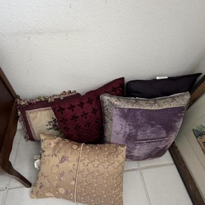 Sale Photo Thumbnail #201