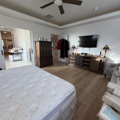 Sale Photo Thumbnail #106