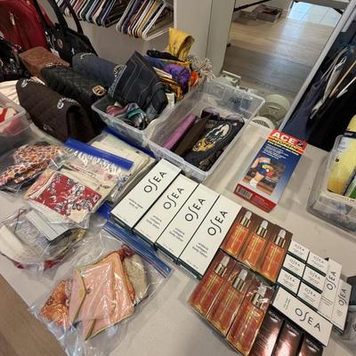 Sale Photo Thumbnail #149