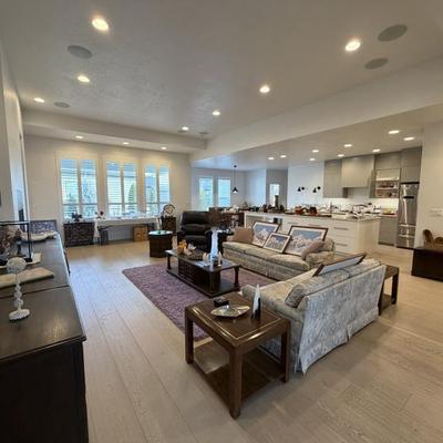 Sale Photo Thumbnail #3