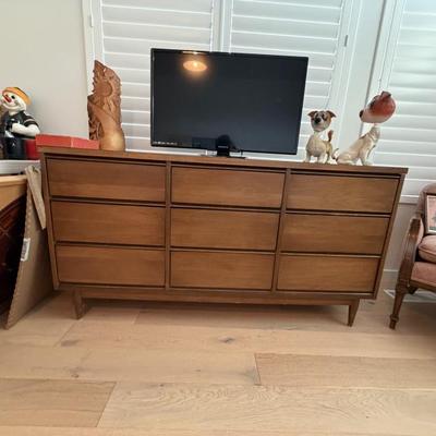 Sale Photo Thumbnail #271