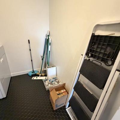 Sale Photo Thumbnail #103