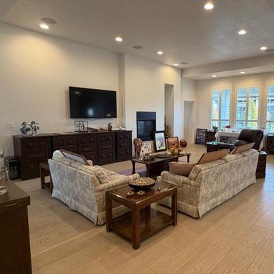 Sale Photo Thumbnail #2