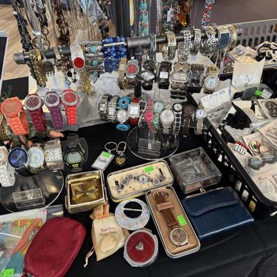 Sale Photo Thumbnail #80