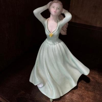 Sale Photo Thumbnail #22: Coalport Figurine 