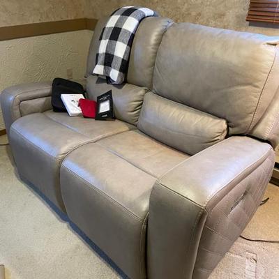 Sale Photo Thumbnail #255