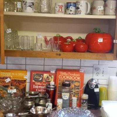 Sale Photo Thumbnail #20: Vintage tomatoes set