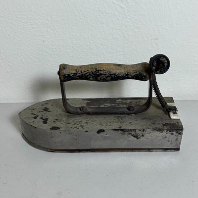 Sale Photo Thumbnail #47: A iron