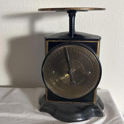 Sale Photo Thumbnail #38: A antique scale