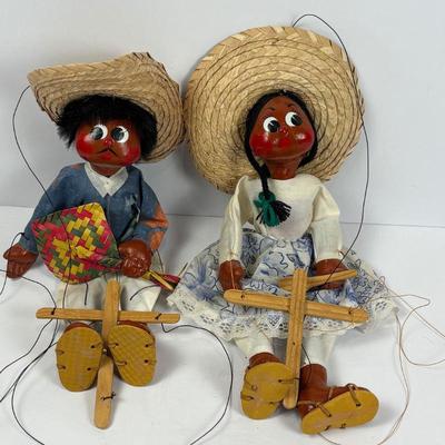 D mexican folk art marionettes